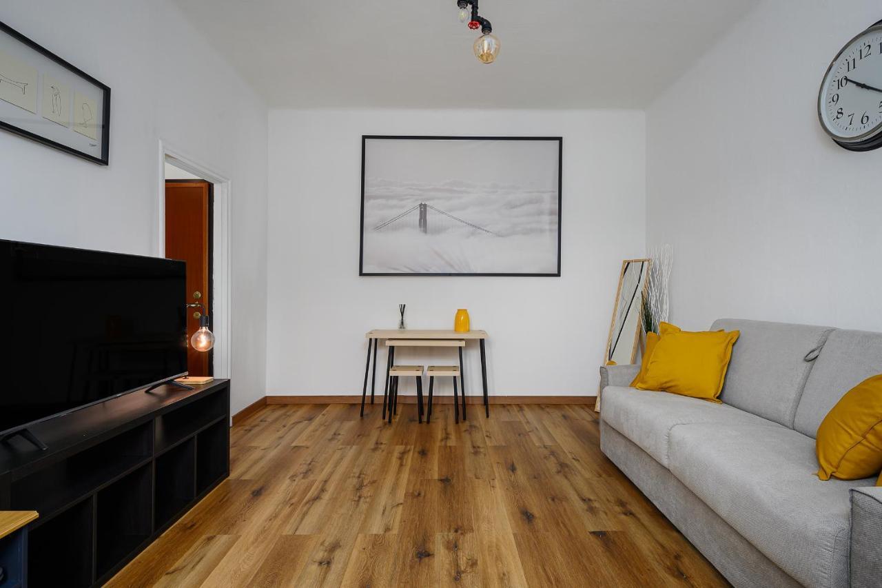 Insubria 8-3Dx - Monolocale Cool Apartment Milan Exterior photo